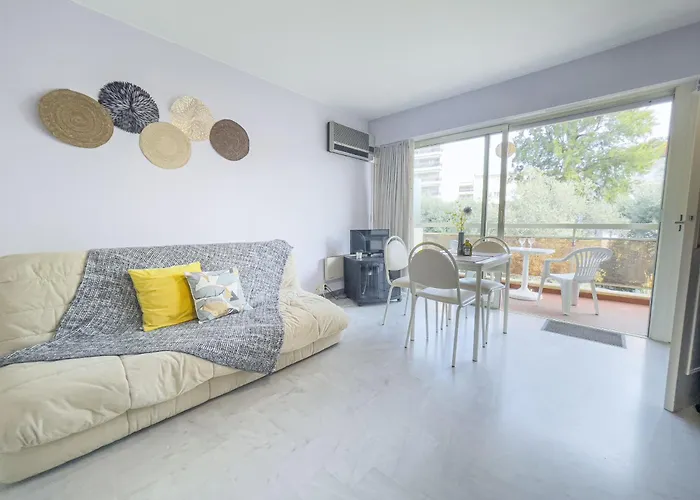 Azur Soleil * ז'ואן-לה-פינס